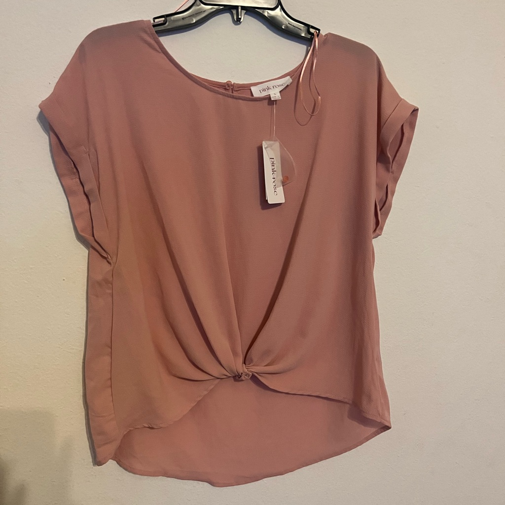 Pink Rose Twisted Short Sleeve Junior Size Large Or Adult Medium Pink Rose Twisted Short Sleeve Junior Size Large Or Adult Medium